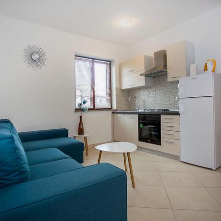 Apartmani Dragica 罗维尼 外观 照片