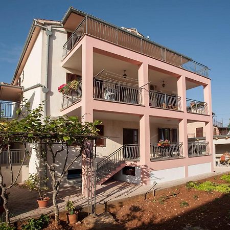 Apartmani Dragica 罗维尼 外观 照片