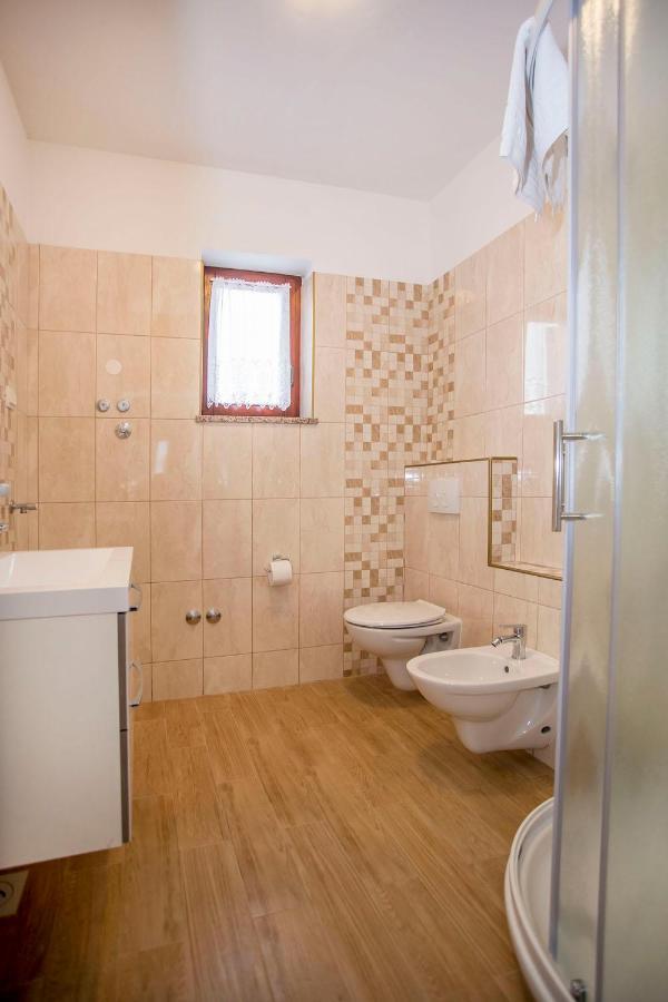 Apartmani Dragica 罗维尼 外观 照片