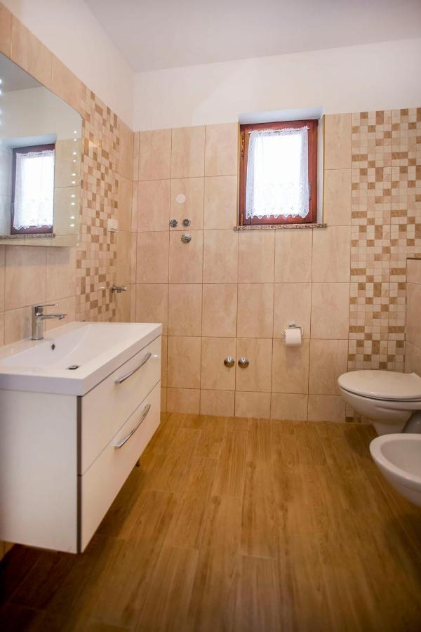 Apartmani Dragica 罗维尼 外观 照片