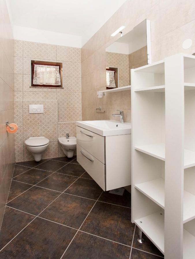Apartmani Dragica 罗维尼 外观 照片